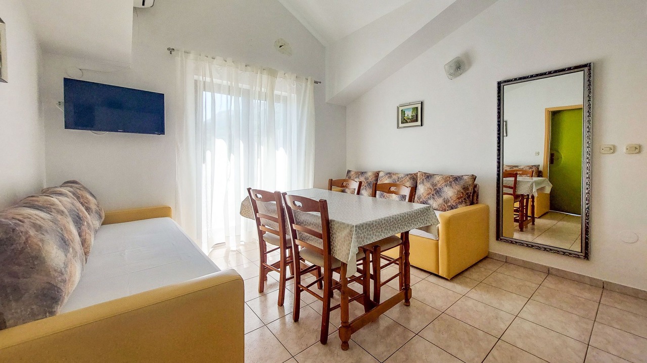 Photo of Livingroom in Batomalj