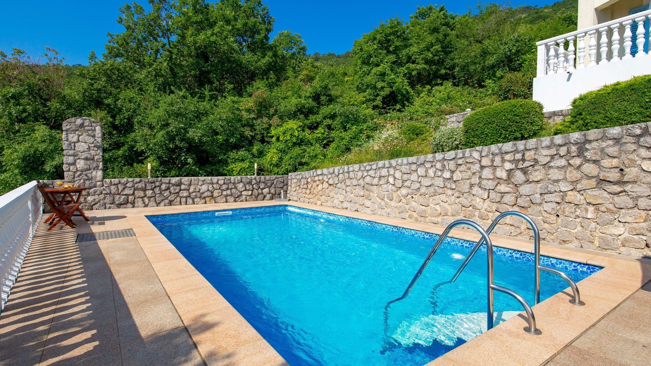 Photo of Outdoor in Martina