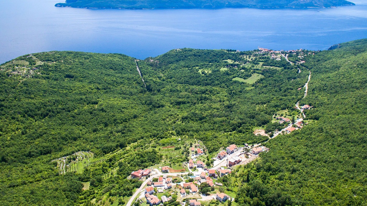 Photo of Outdoor in Martina