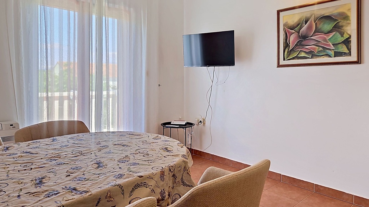Photo of Livingroom in Mirce