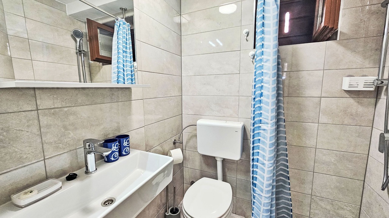 Photo of Bathroom in Brela