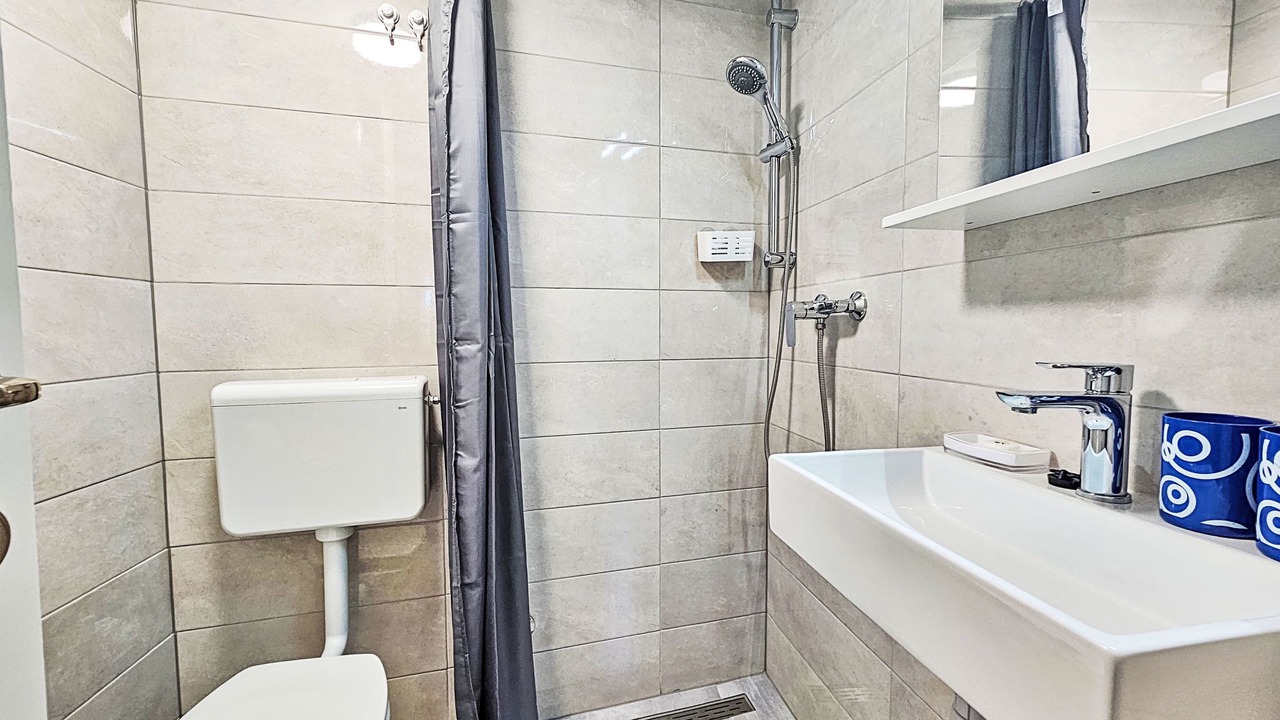 Photo of Bathroom in Brela
