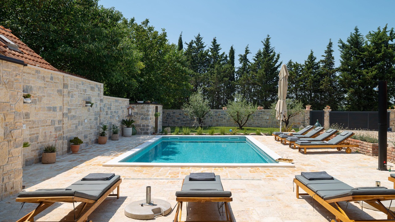 Photo of Outdoor in Smilcic