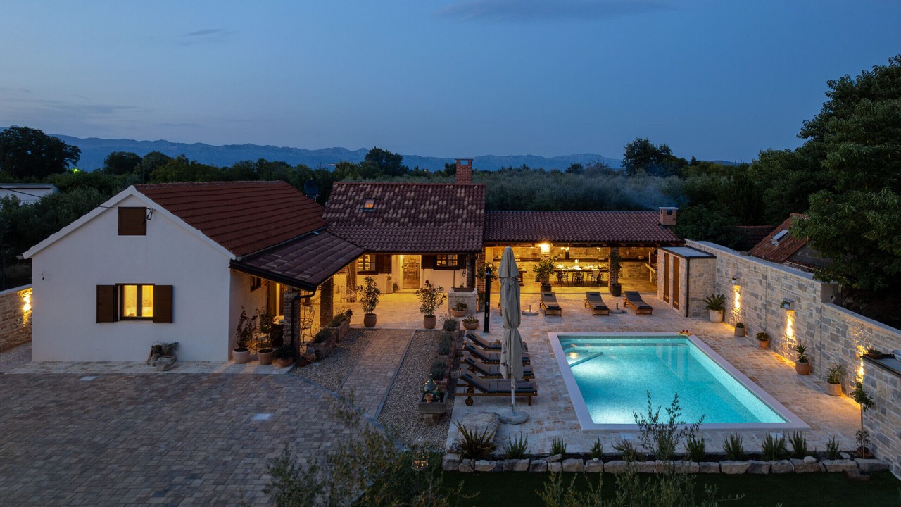Photo of Outdoor in Smilcic