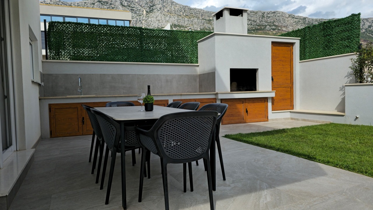 Photo of Outdoor in Kastel Sucurac