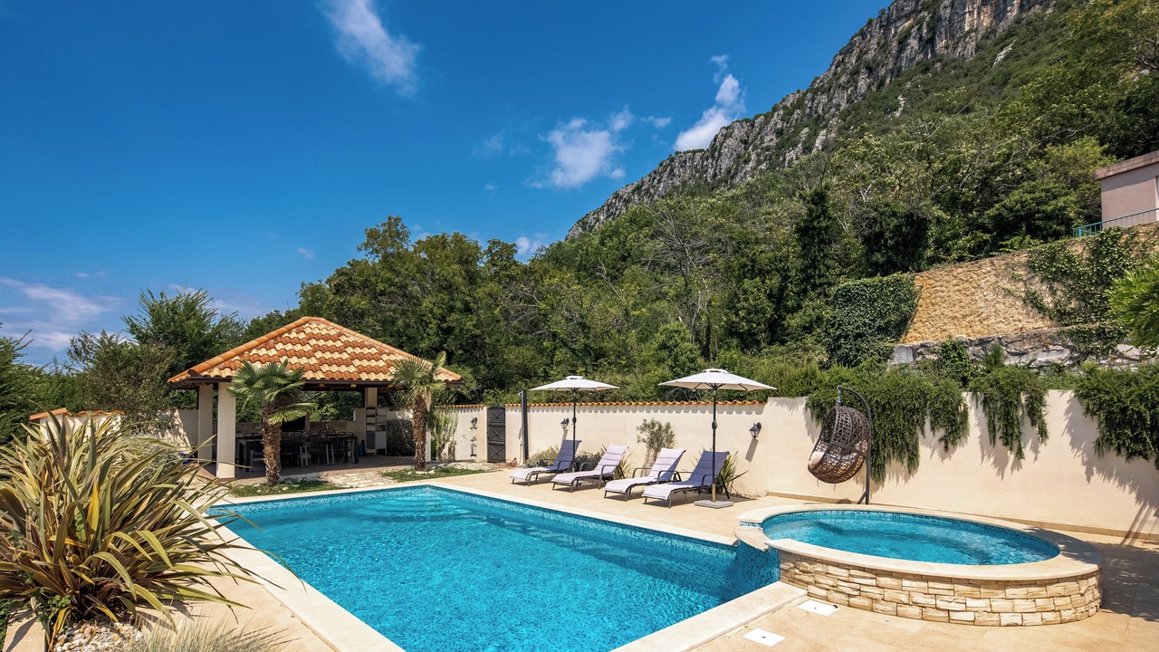 Photo of Outdoor in Bribir