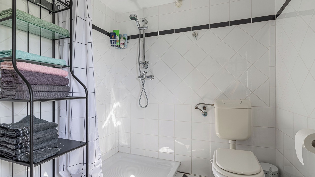 Photo of Bathroom in Semic