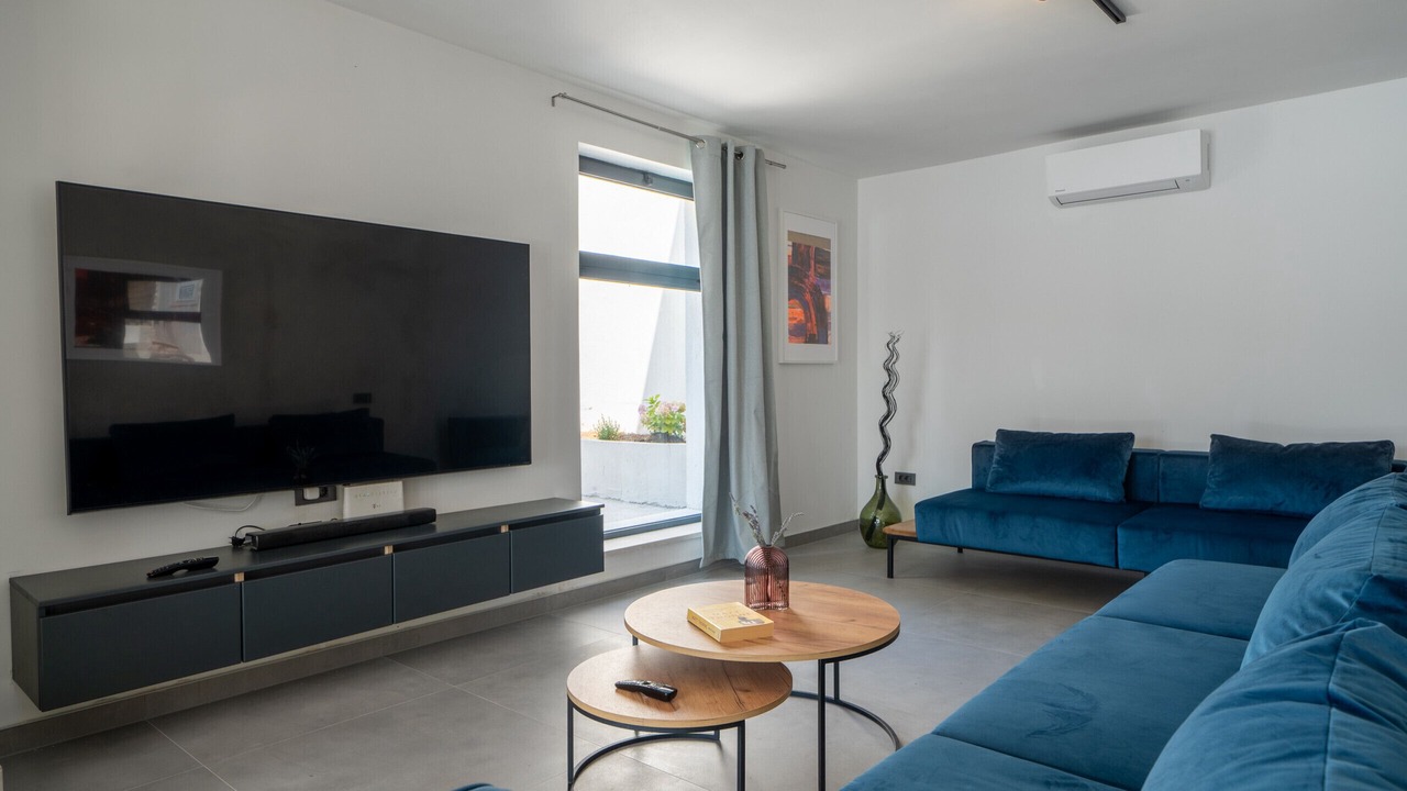 Photo of Livingroom in Sumartin