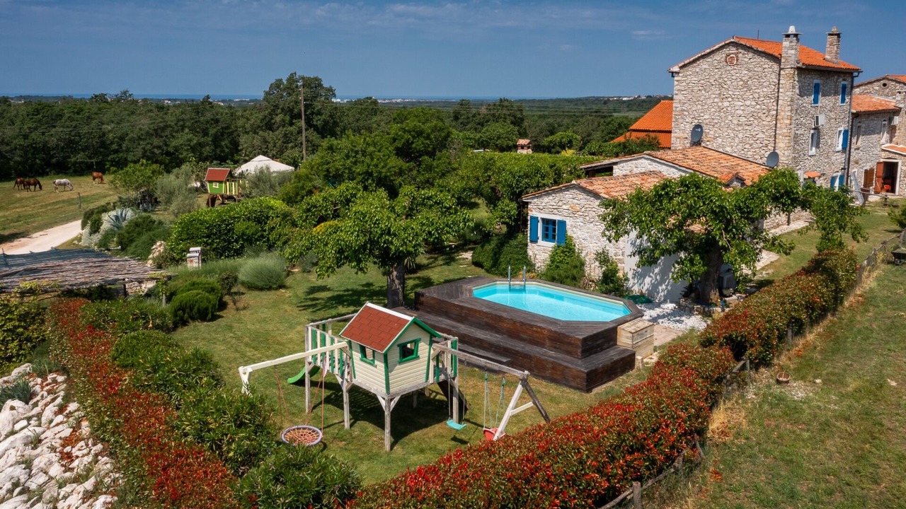 Photo of Outdoor in Vardica