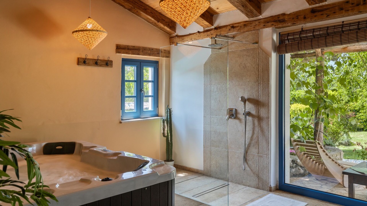 Photo of Bathroom in Vardica