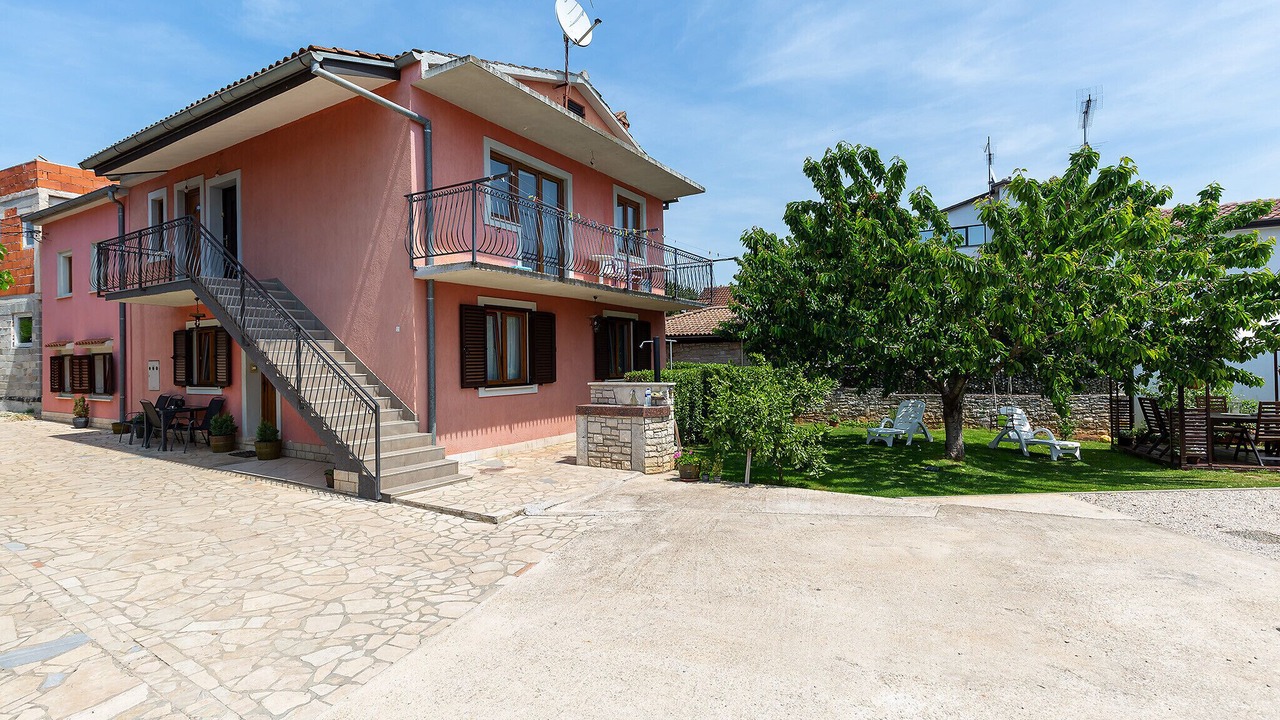 Photo of Outdoor in Frata