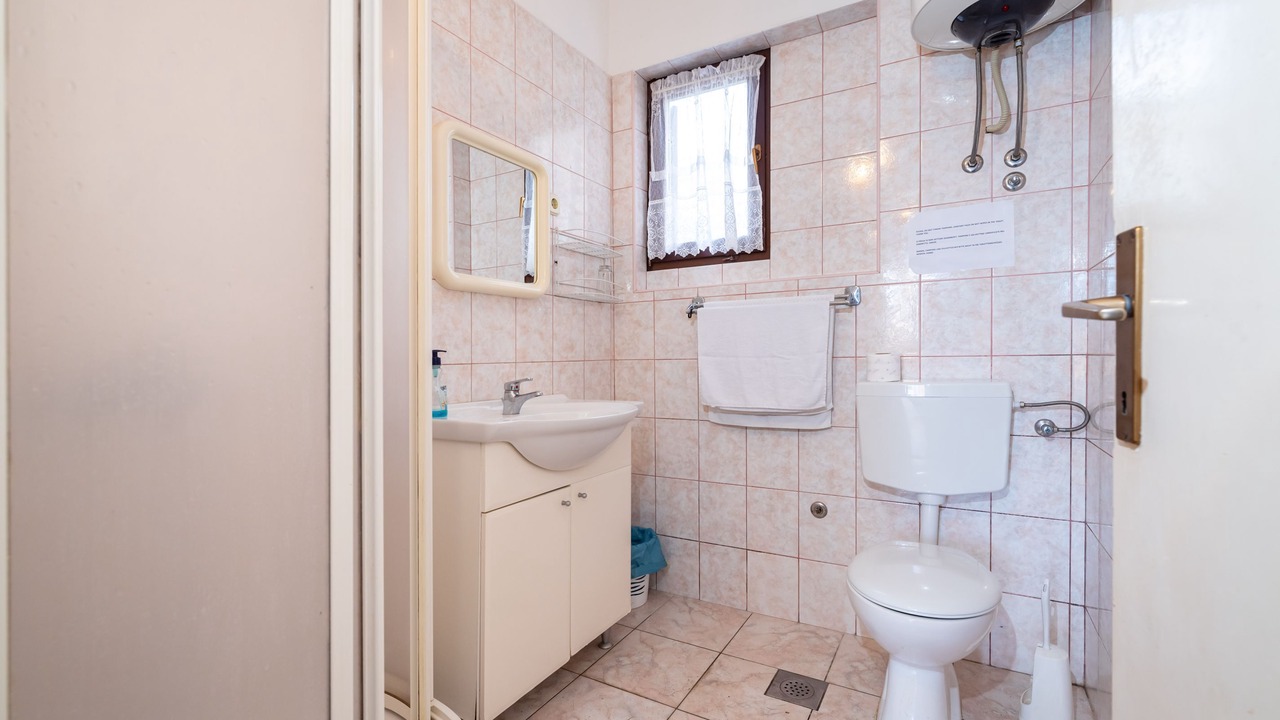 Photo of Bathroom in Novalja