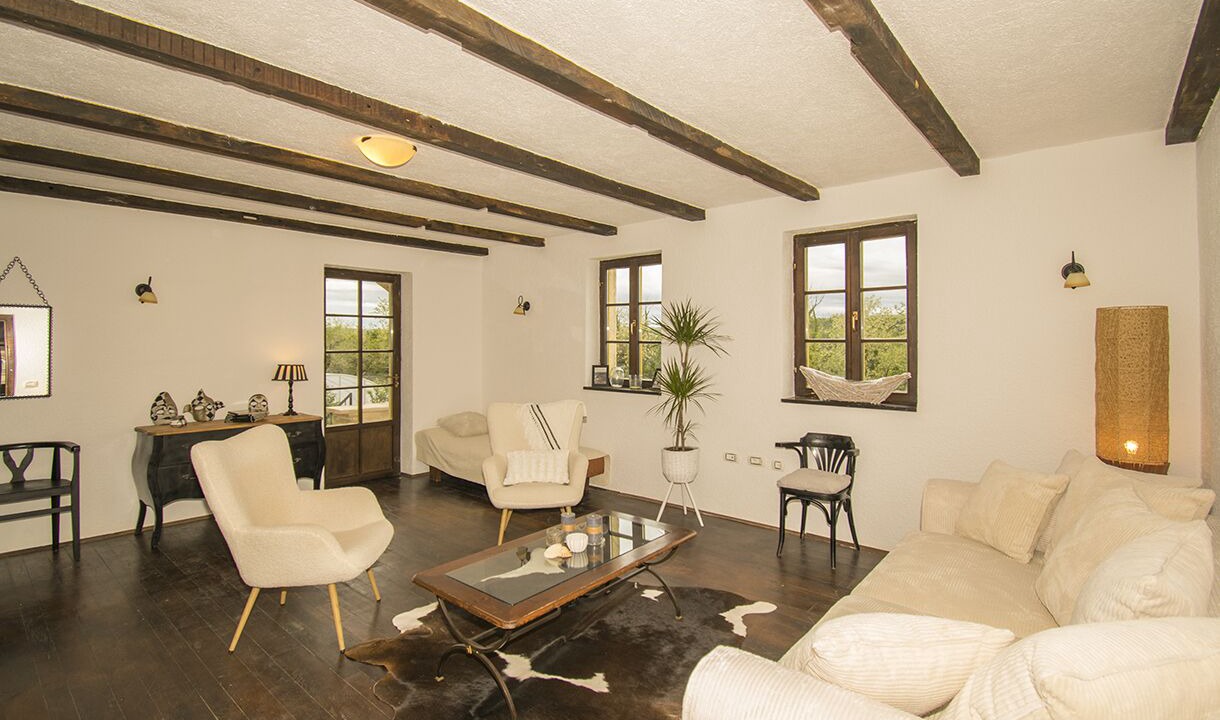 Photo of Livingroom in Karojba