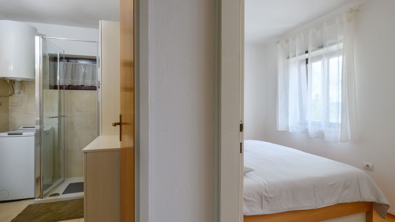 Photo of Bedroom in Brsec