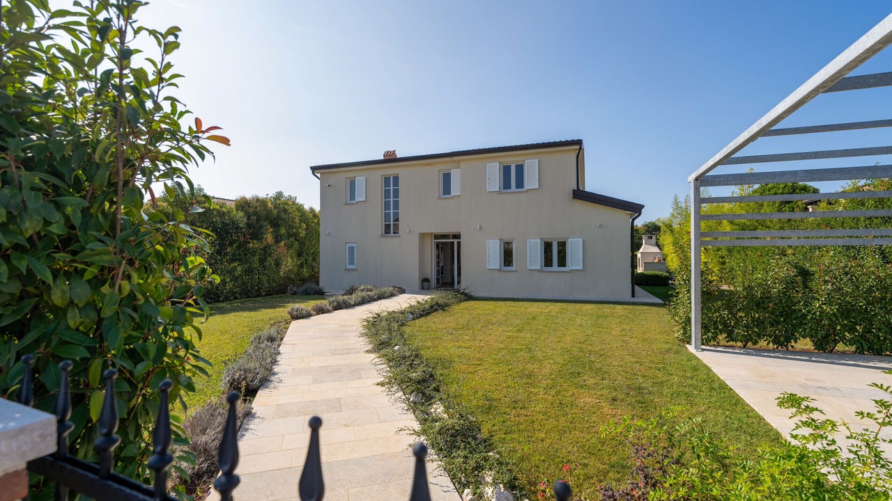 Photo of Outdoor in Labinci
