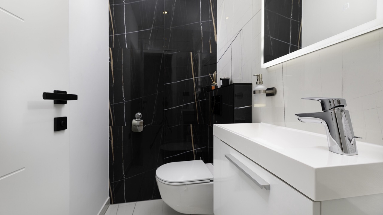 Photo of Bathroom in Porat