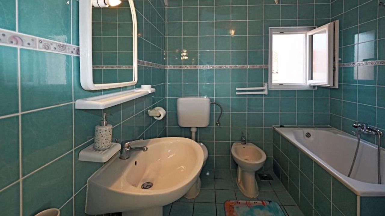 Photo of Bathroom in Slatine