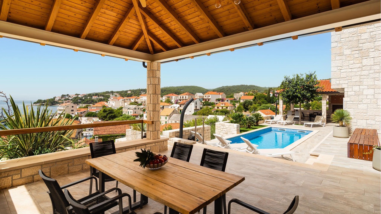 Photo of Outdoor in Sumartin
