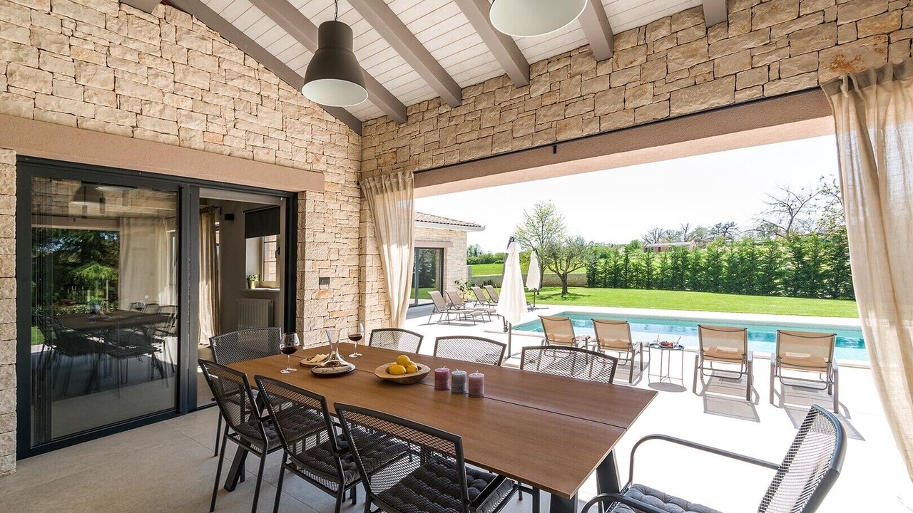 Photo of Outdoor in Gracisce