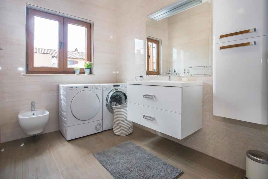 Photo of Bathroom in City Center