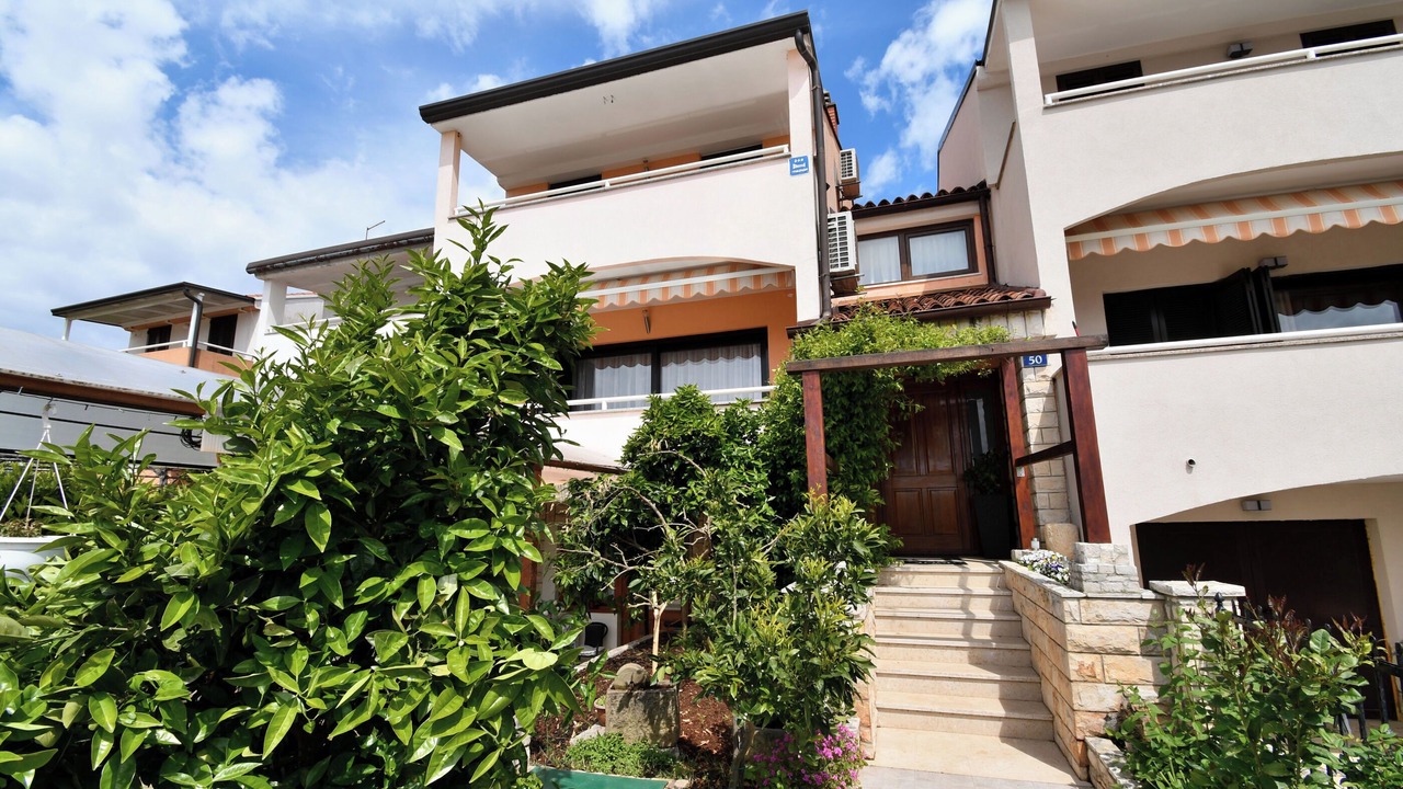 Photo of Outdoor in Murine