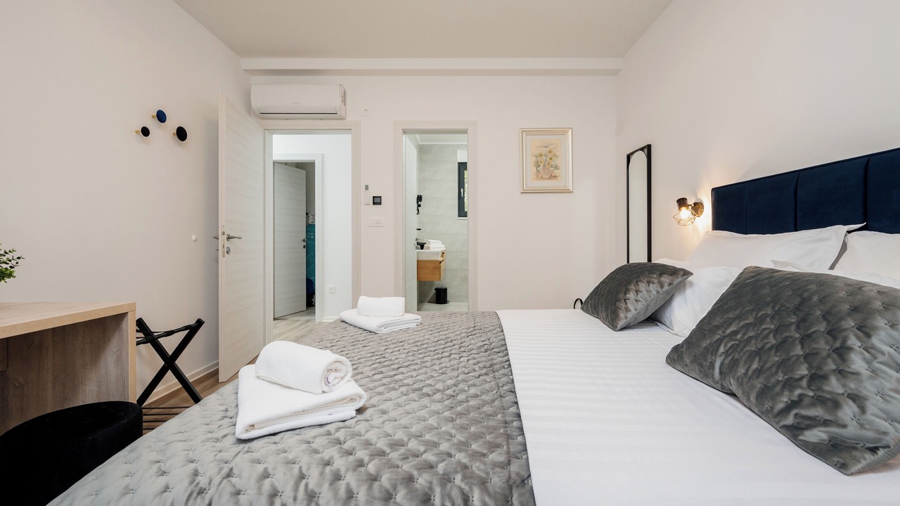 Photo of Bedroom in Seget