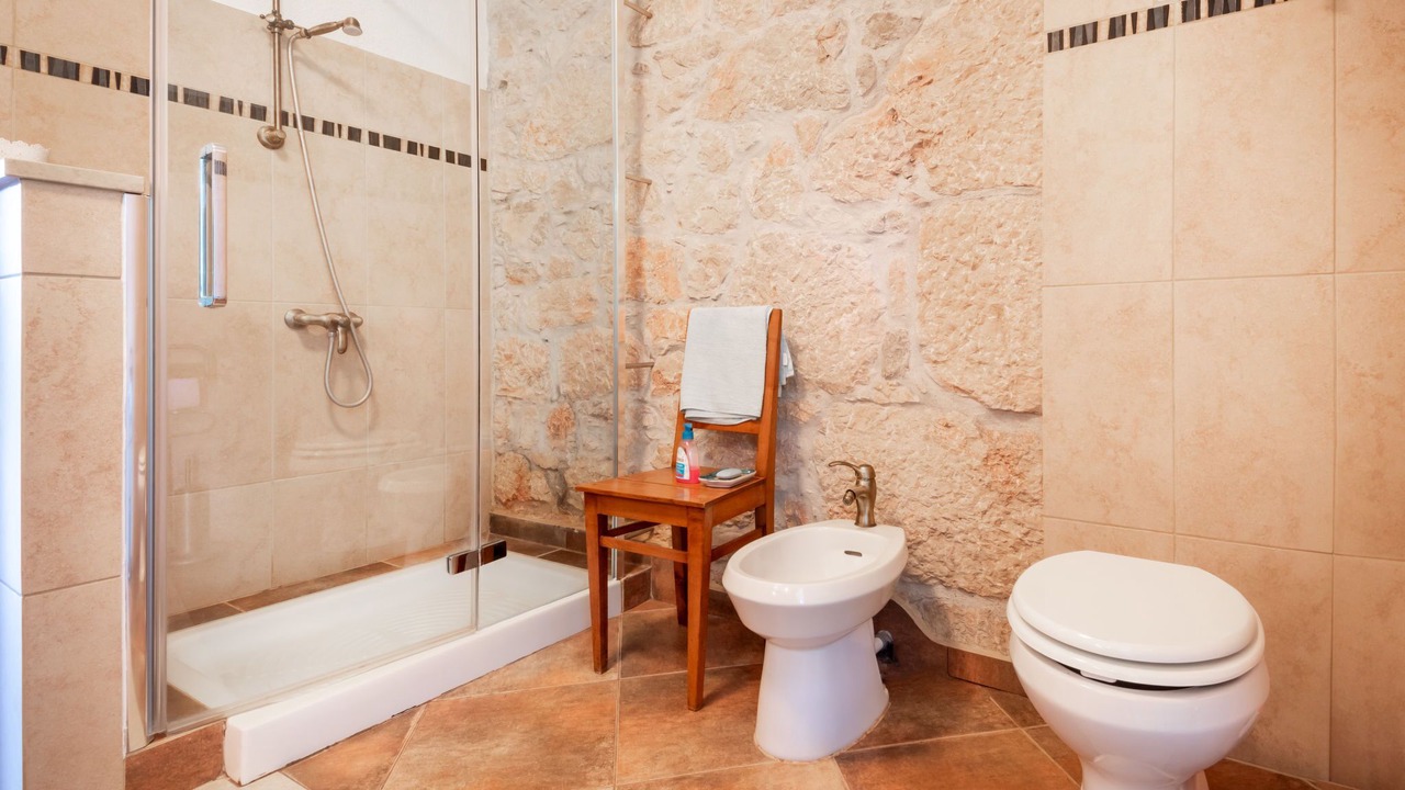 Photo of Bathroom in Kras