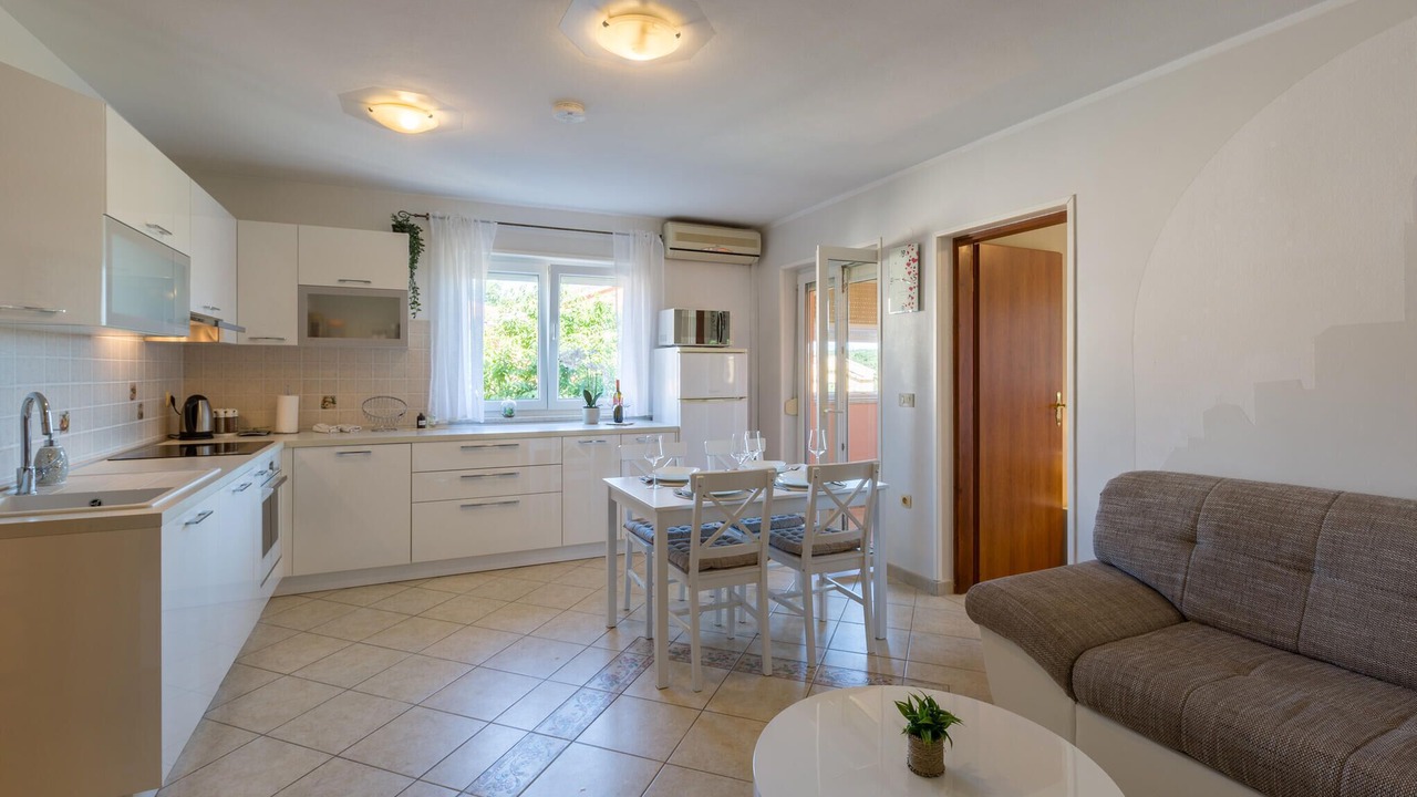 Photo of Bedroom in Karigador