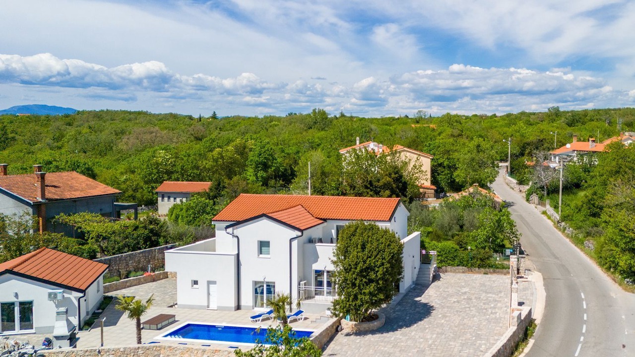 Photo of Outdoor in Kras
