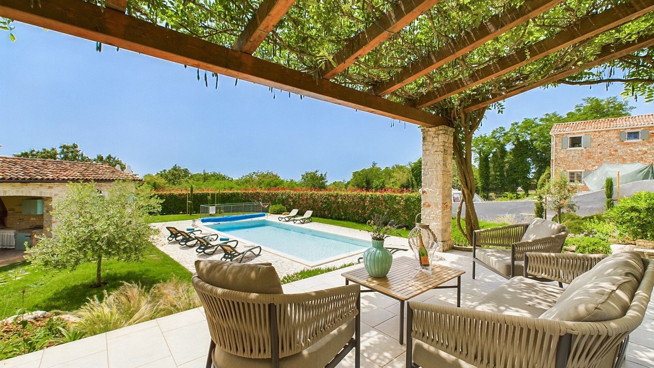 Photo of Outdoor in Heraki
