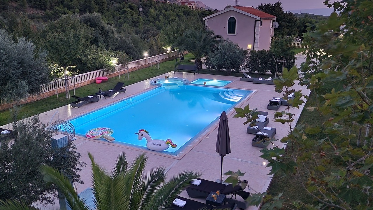 Photo of Outdoor in Solin
