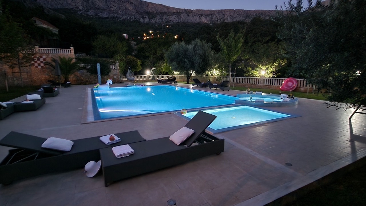 Photo of Outdoor in Solin