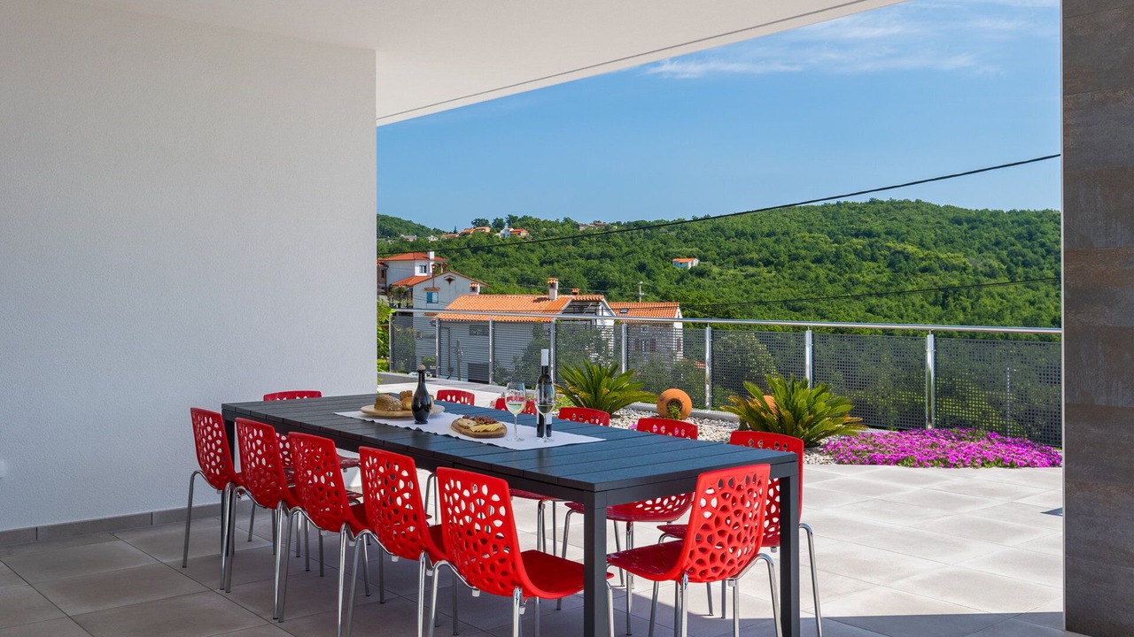 Photo of Outdoor in Brsec