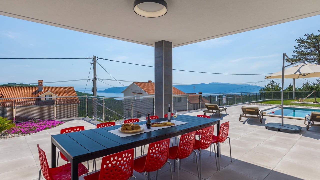 Photo of Outdoor in Brsec
