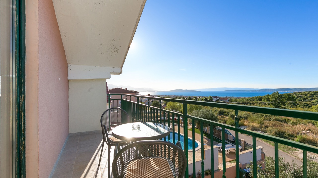 Photo of Patio Balcony in Rudine
