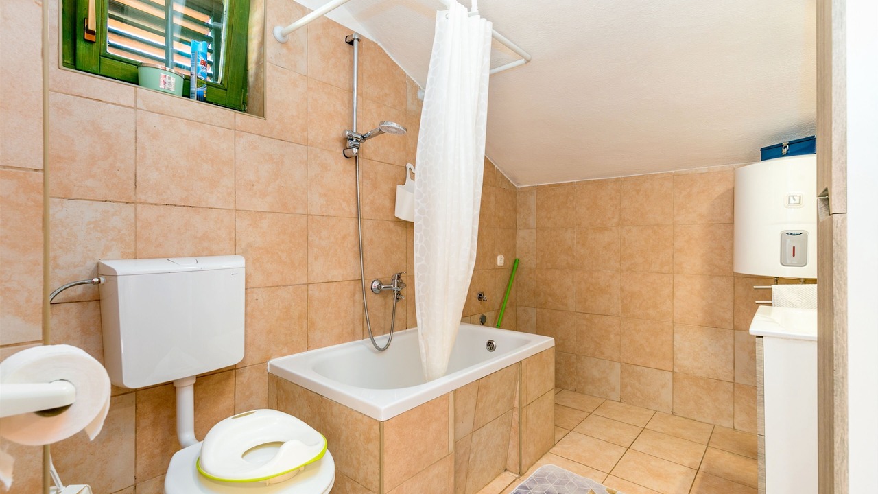 Photo of Bathroom in Rudine