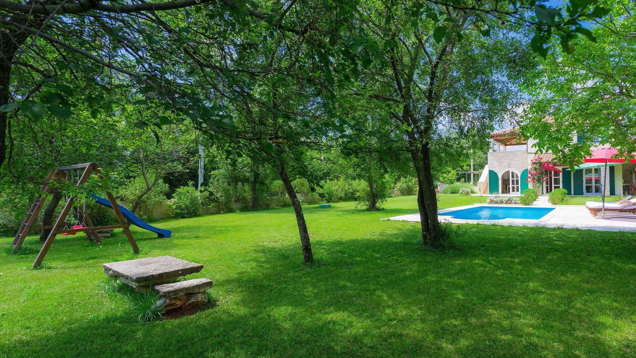 Photo of Outdoor in Belavici