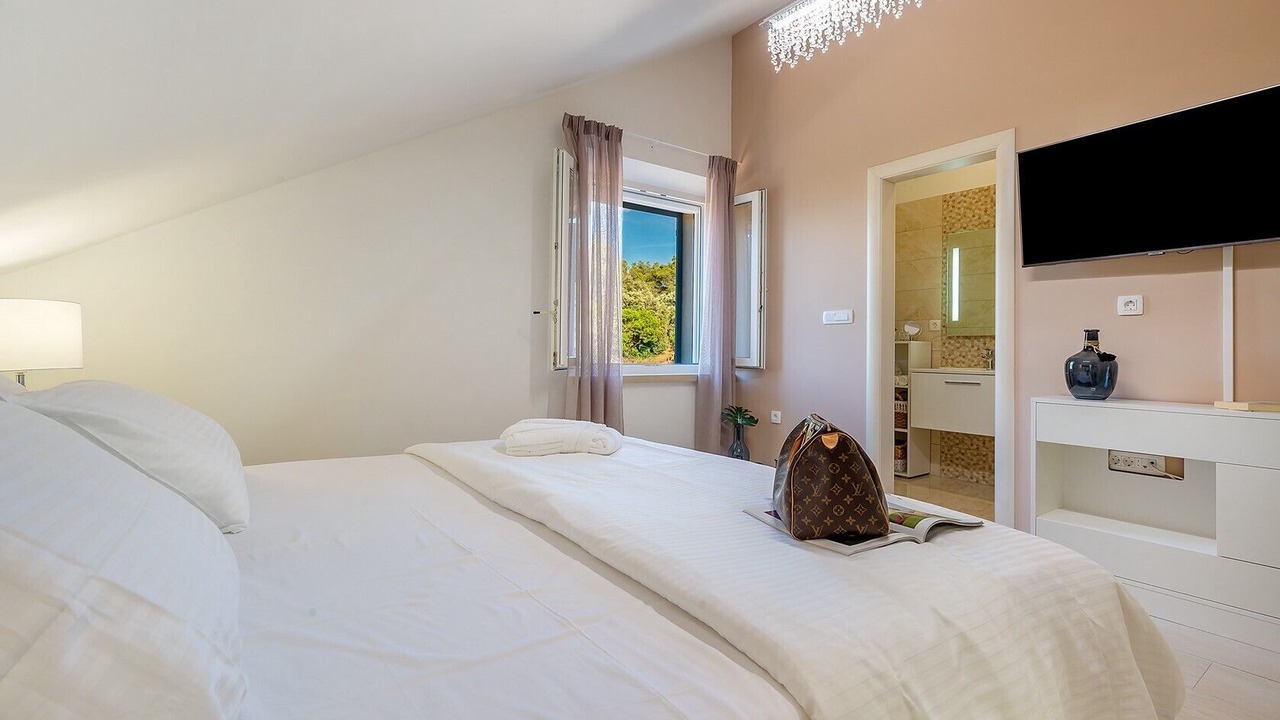 Photo of Bedroom in Pucisca