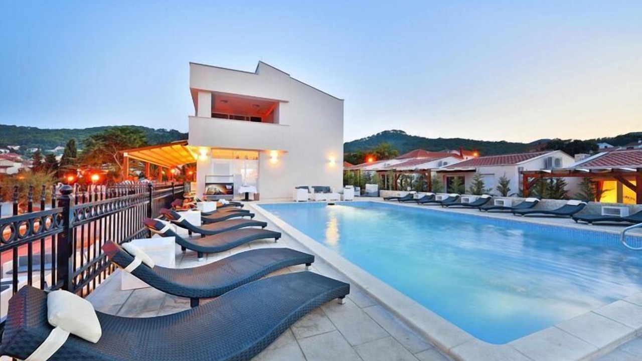 Photo of Outdoor in Preko