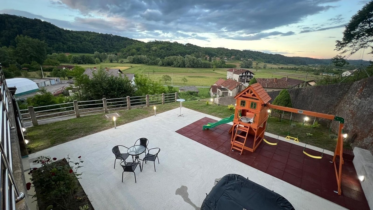 Photo of Outdoor in Mace