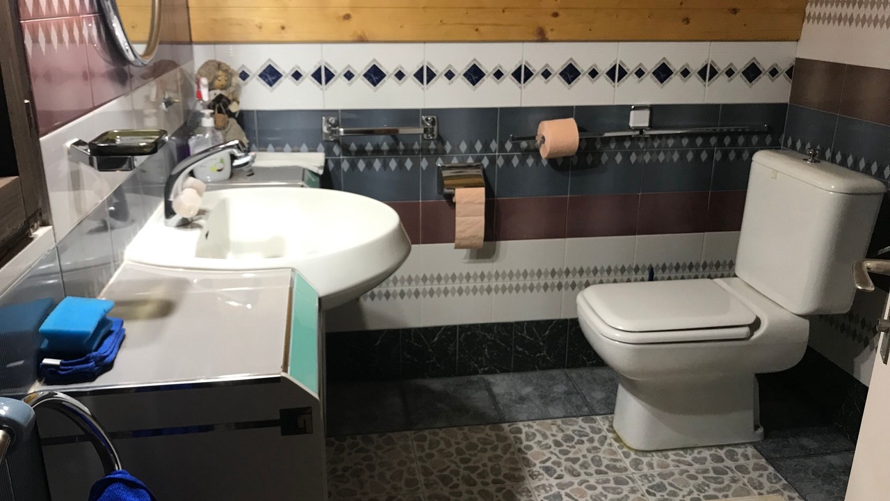 Photo of Bathroom in Mace