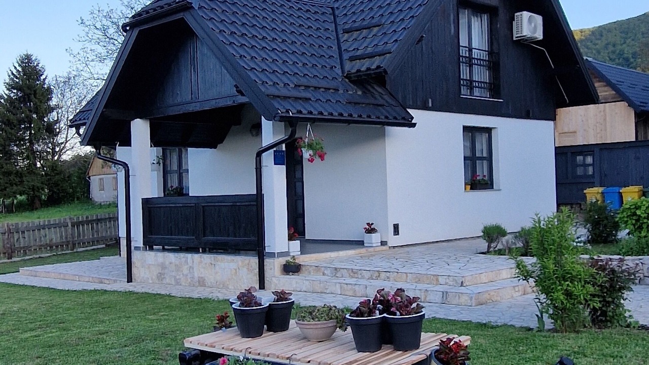 Photo of Patio Balcony in Vrelo Korenicko