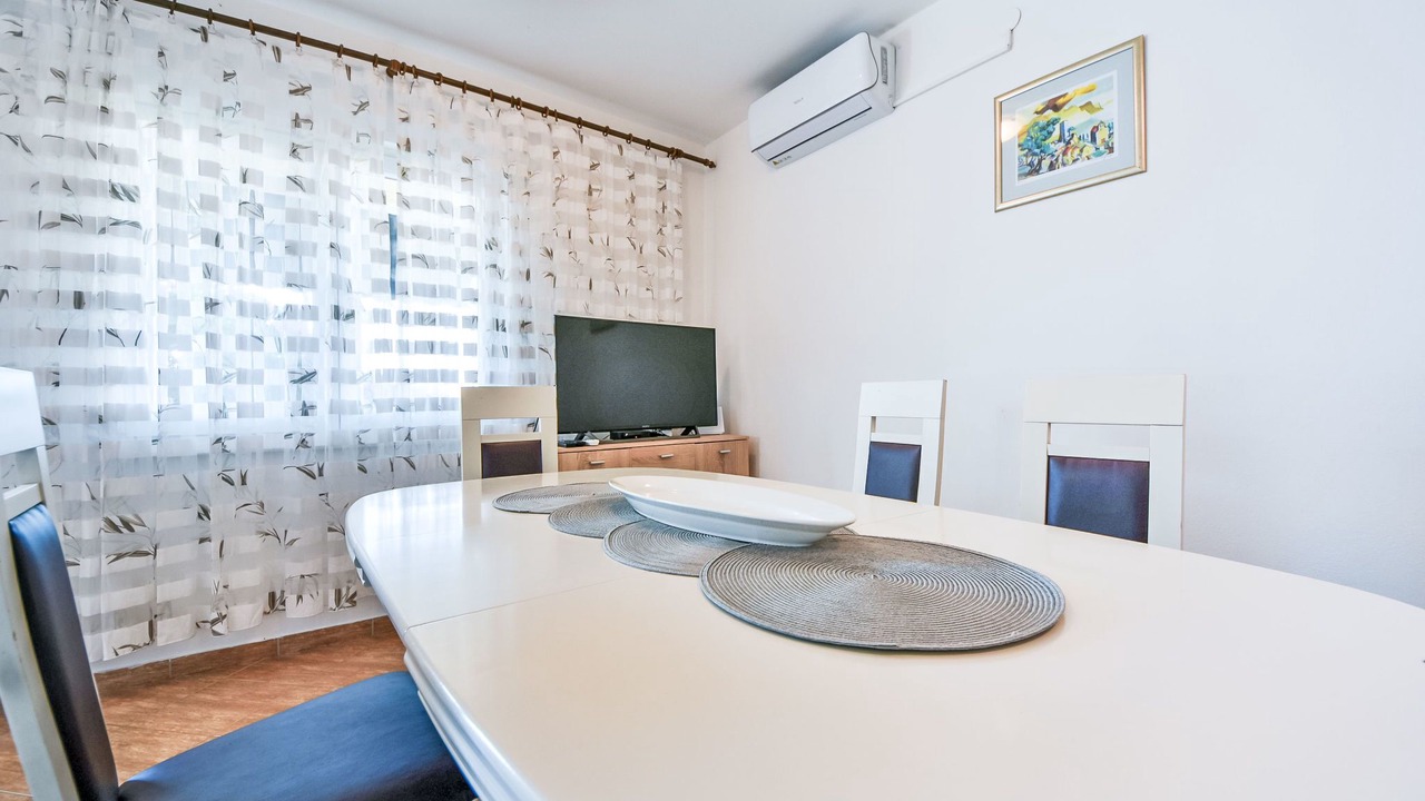 Photo of Bedroom in Sukosan
