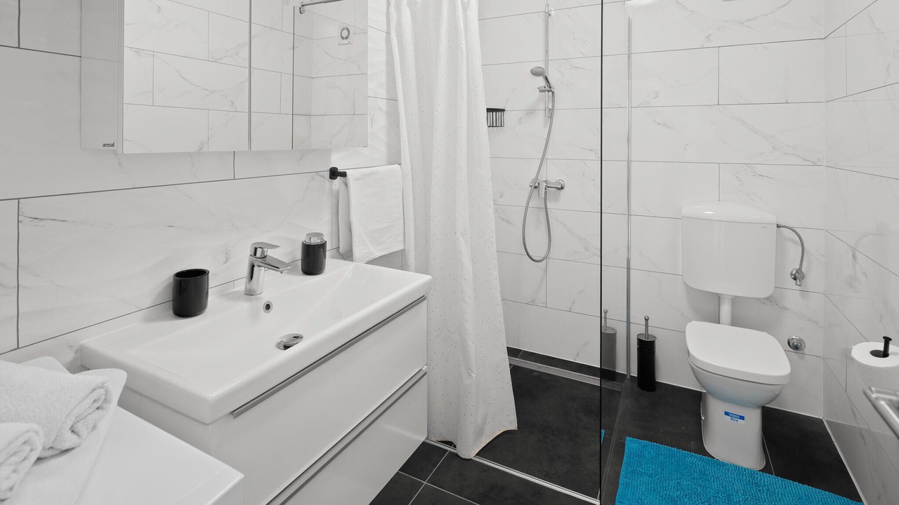 Photo of Bathroom in Murine