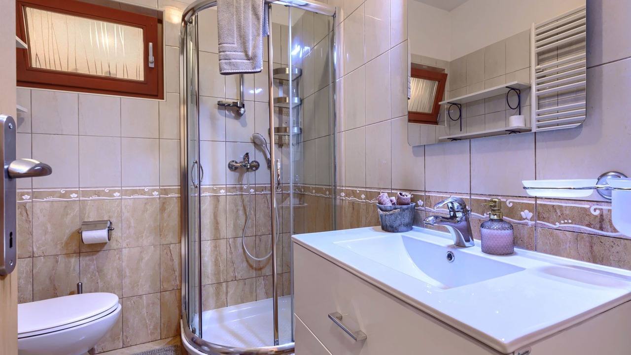 Photo of Bathroom in Karigador