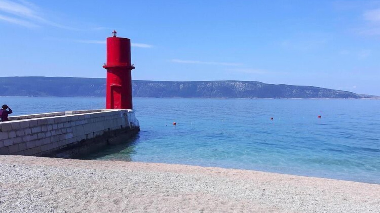 Photo of Others in Cres