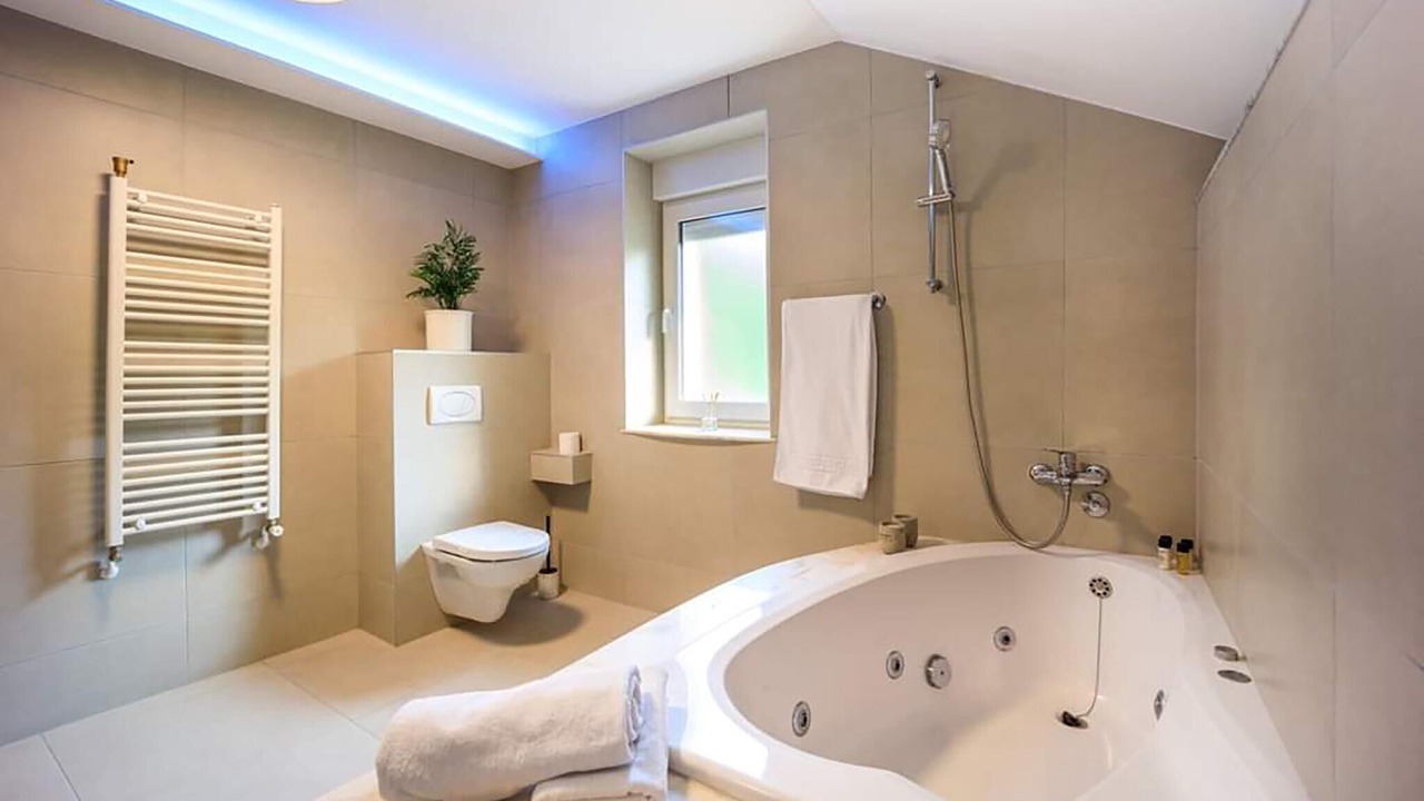 Photo of Bathroom in Aljmas