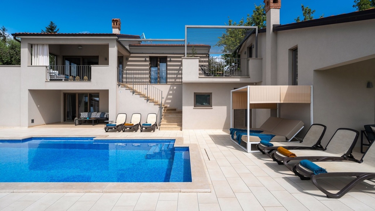 Photo of Outdoor in Lindar