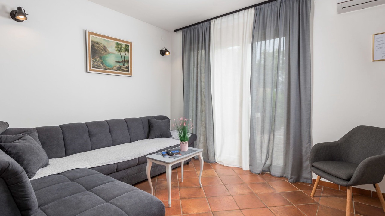 Photo of Livingroom in Dobrinj