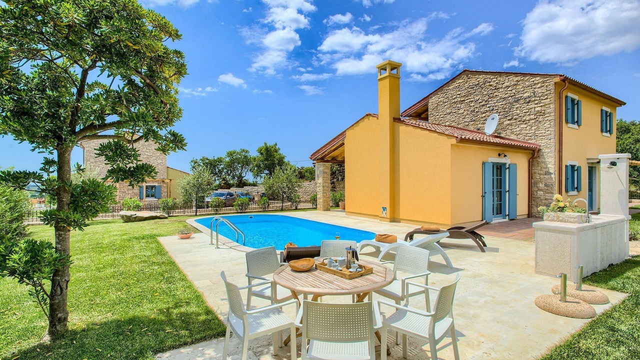 Photo of Outdoor in Vardica
